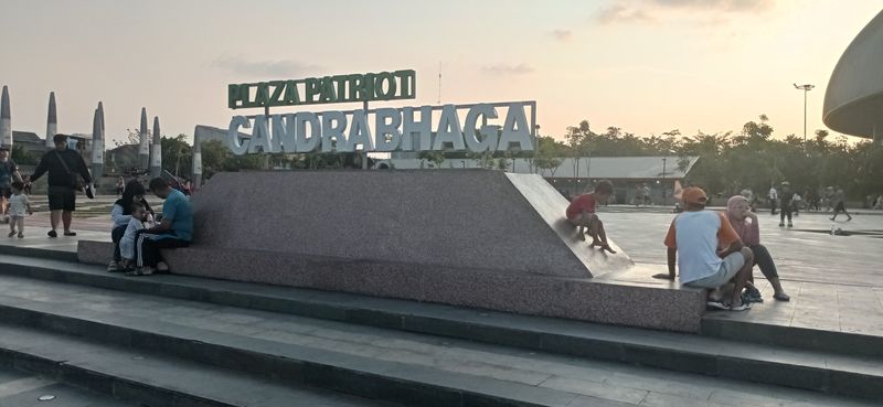 Plaza Patriot Candrabhaga