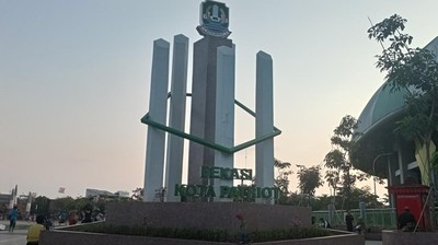 Piknik dan Joging Gratis di Plaza Patriot Candrabhaga Taman Kotanya Bekasi