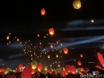 Video: Momen Festival Lampion Jadi Hujan Api di Bantul