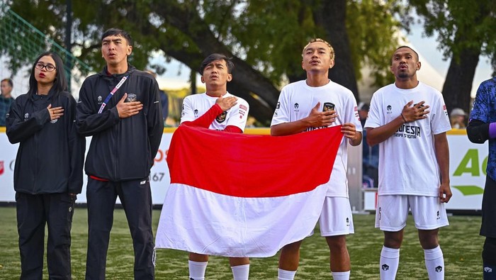 Timnas Indonesia di laga perdana Homeless World Cup 2025 melawan Kirgistan.