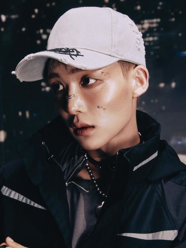 Hyuk member boyband K-Pop 1VERSE asal Korea Utara.