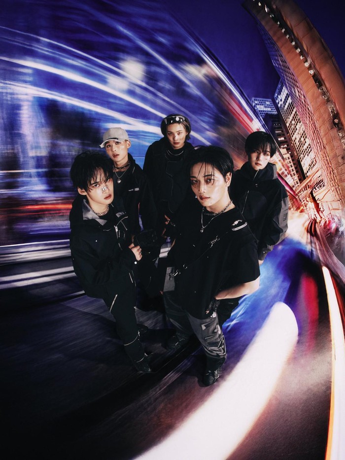 1VERSE Boyband K-Pop 1VERSE.