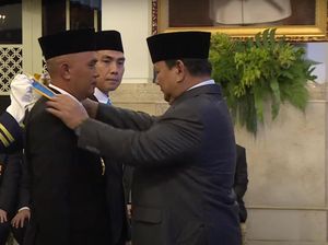 Dirikan Panti Lansia, Aipda Irvan Terima Bintang Kemanusiaan dari Prabowo