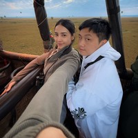 Melalui akun Instagram pribadi, Anya Geraldine memamerkan momen liburannya bareng pacar. Tak hanya sekedar liburan, momen tersebut sekaligus untuk merayakan ulang tahun kekasihnya, Tora Widjaja. Foto: Instagram/@anyageraldine