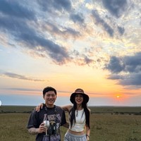 Di keterangan unggahannya Anya juga menuliskan ucapan selamat ulang tahun yang romantis untuk kekasihnya. tapi di pelukku engkau tumbuh, happy birthday sayang, tulis Anya. Foto: Instagram/@anyageraldine