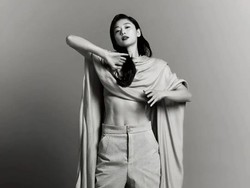 Body Goals! Intip 6 Gaya Jun Ji Hyun Pamer Sixpack, Tak Disangka Ibu 2 Anak