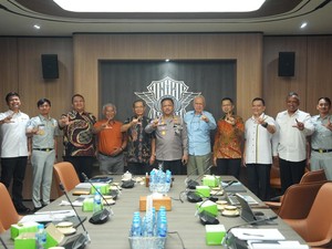 Kakorlantas Bahas Transformasi Lalu Lintas Bersama Pakar: Komitmen Perkuat Kepercayaan Publik