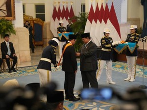 Ketua DPD Raih Penghargaan Bintang Republik Indonesia Utama dari Prabowo