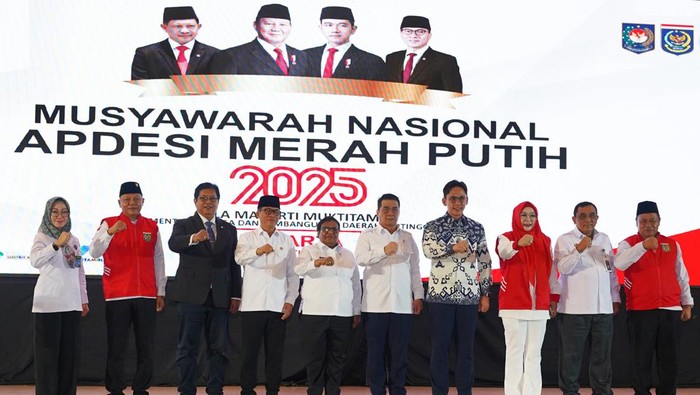 Mendes PDT Yandri Susanto & Apdesi