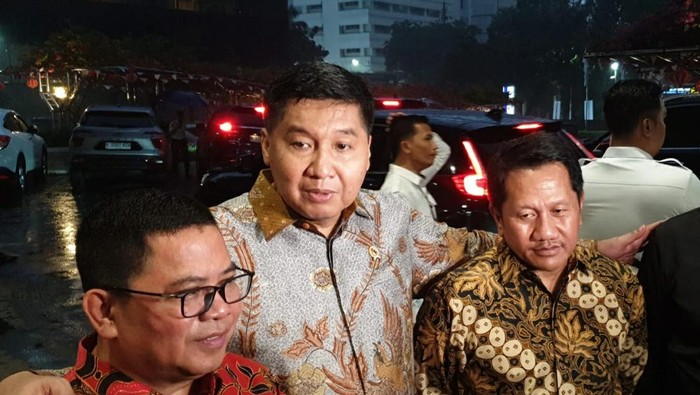Menteri PKP Maruarar Sirait di Kantor Kementerian PKP, Kebon Sirih, Jakarta Pusat