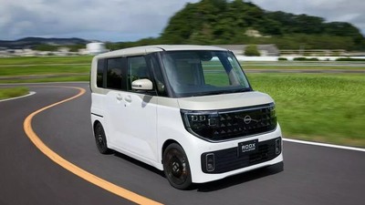 Tampang Nissan Roox, Serena versi Mini