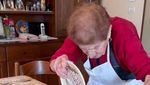 Gokil! Nenek 90 Tahun Jadi Food Vlogger Tertua yang Masih Aktif Masak