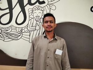 Merantau Sejauh 1.869 Km, Mahasiswa Tunanetra Asal Bukittinggi Raih Beasiswa di UNY
