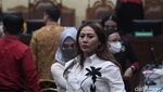 Pacar-Mantan Istri Bersaksi di Sidang Investasi Fiktif Eks Dirut Taspen Kosasih