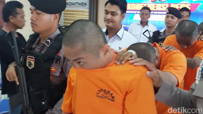 Pelaku yang diamankan Satres Narkoba Polresta Cirebon