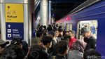 Perjalanan KRL Lintas Tanah Abang-Palmerah Terganggu Imbas Demo DPR