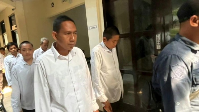 Ari Setiawan, terdakwa UU Cipta Kerja karena menjual pertalite ilegal