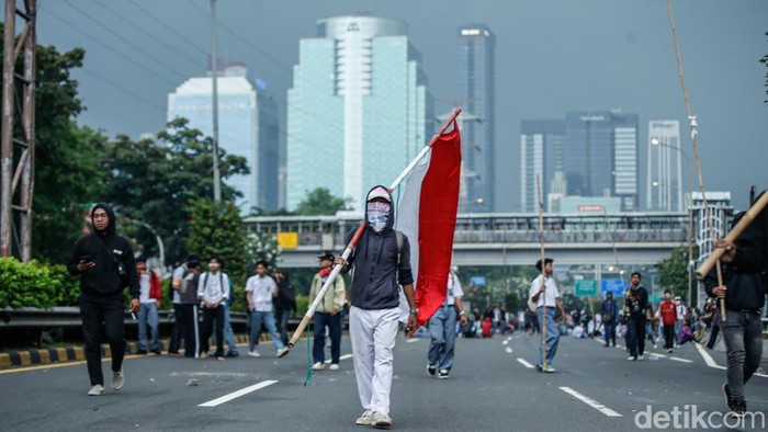 Potret Tol Dalkot Lumpuh Imbas Demo DPR Begini kondisi di Tol Dalam Kota depan Gedung DPR/MPR RI, Jakarta, Senin (25/8/2025).