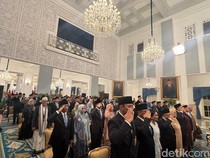 Video: Prabowo Beri Tanda Jasa-Kehormatan ke 141 Tokoh, Ada Menteri-Polisi