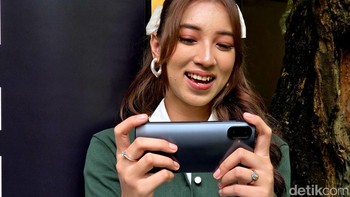 Ada warna hitam yang tampil elegan. Foto: Adi Fida Rahman/detikINET