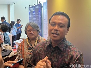Sekda Pastikan Proyek LNG Bali Dilanjutkan