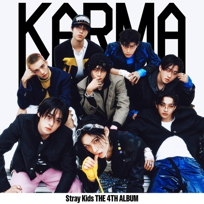 Sampul album baru Stray Kids, Karma.