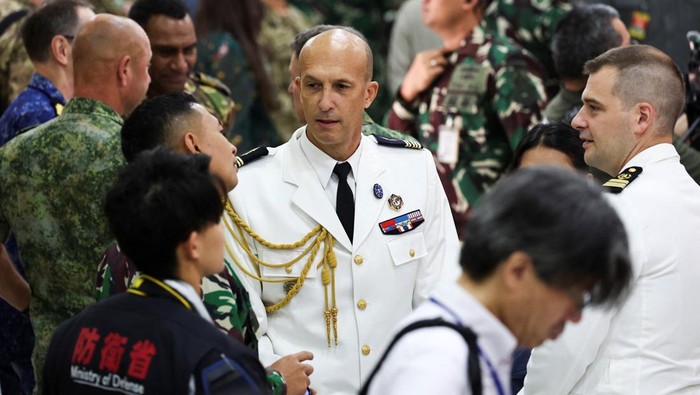 Super Garuda Shield 2025 Resmi Dibuka, Jakarta Jadi Pusat Latihan Militer Dunia Upacara pembukaan latihan militer gabungan multinasional Super Garuda Shield 2025 resmi digelar di Jakarta, Senin (25/8/2025). Latihan tahunan yang melibatkan Indonesia, Amerika Serikat, Australia, Jepang, Inggris, Prancis, dan sejumlah negara lainnya ini menjadi momentum penting dalam memperkuat kerja sama pertahanan serta mempererat hubungan antar-militer dunia. REUTERS/Willy Kurniawan