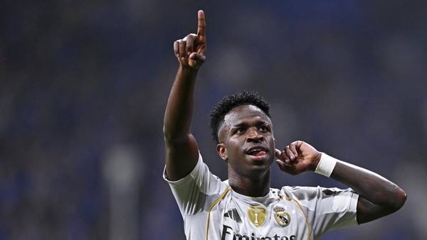 Vinicius Jr Tak Lagi Berseragam Real Madrid di Medsos, Pertanda Apa?