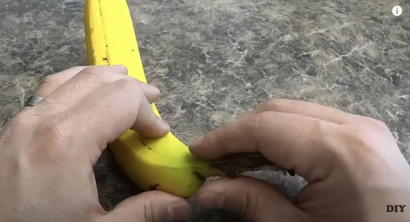 Cara ideal kupas pisang