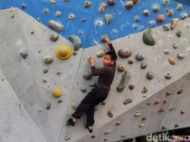 Dari Lapak Kopi ke Dinding Panjat: Kisah Daniel Mengejar Mimpi