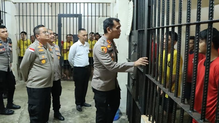 Dittahti Polda Riau melakukan supervisi tahanan dan barang bukti di Polres Pelalawan, Selasa (26/8/2025).