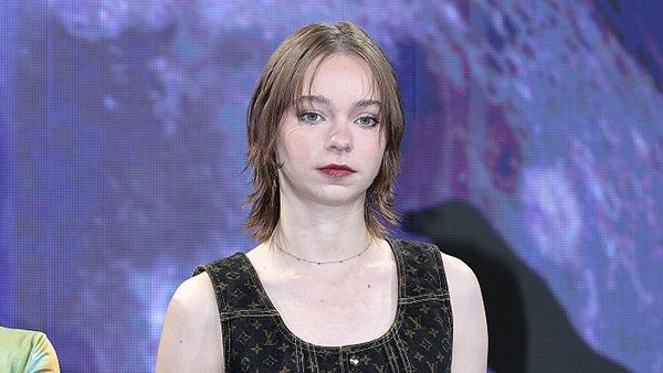 Liburannya Si Cantik Emma Myers