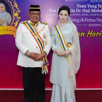 “Saya akan datang lagi ke Melaka bulan depan untuk kegiatan promosi pariwisata, dan akan sering berkunjung ke sini,” ujarnya setelah menerima gelar tersebut. Foto: Instagram/@bingbing_fan @fiziwoo