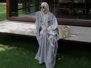 Anti Ribet! 7 Inspirasi Gaya Padu Padan OOTD Hijab Kasual Pakai Rok