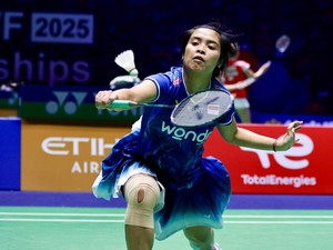 Hasil Kejuaraan Dunia BWF 2025: Gregoria Tumbang di 16 Besar