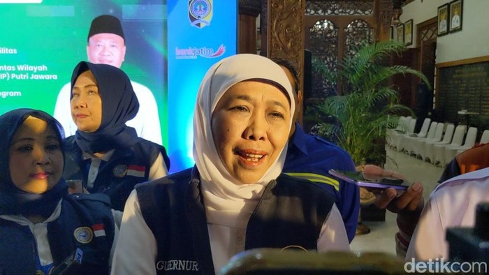 Gubernur Jatim Khofifah Indar Parawansa
