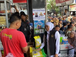 Gubernur Khofifah Minta Distribusi Beras SPHP di Blitar Dipermudah