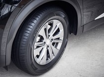 5 Kebiasaan yang Bikin Ban Mobil Cepat Rusak