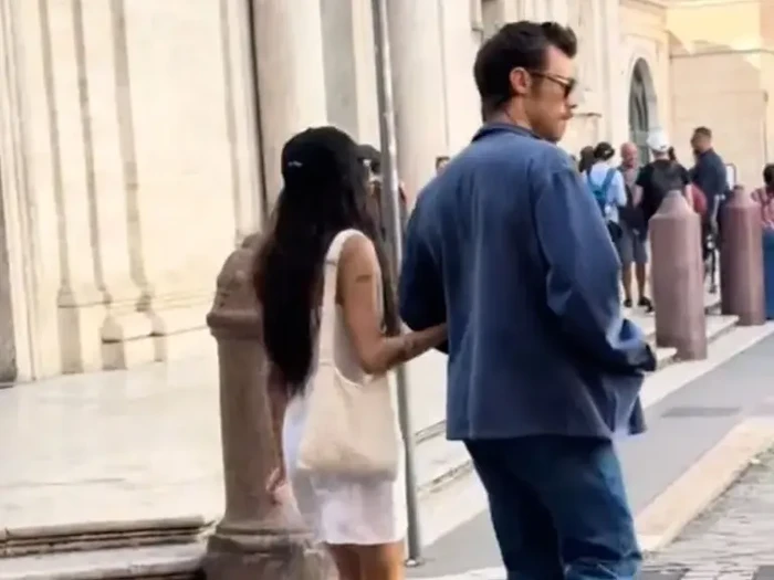 Zoe Kravitz attends the world premiere of 