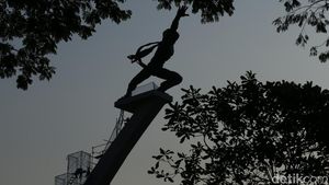 Ikon Jakarta Patung Dirgantara Dirawat Agar Tetap Kokoh