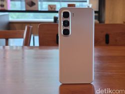 Unboxing Infinix Hot 60 Pro Plus: HP Tipis Harga Rp 2 Jutaan, Ada JKT48