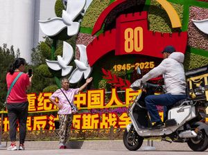 Instalasi Bunga Hiasi Beijing Peringati 80 Tahun Berakhirnya Perang Dunia II