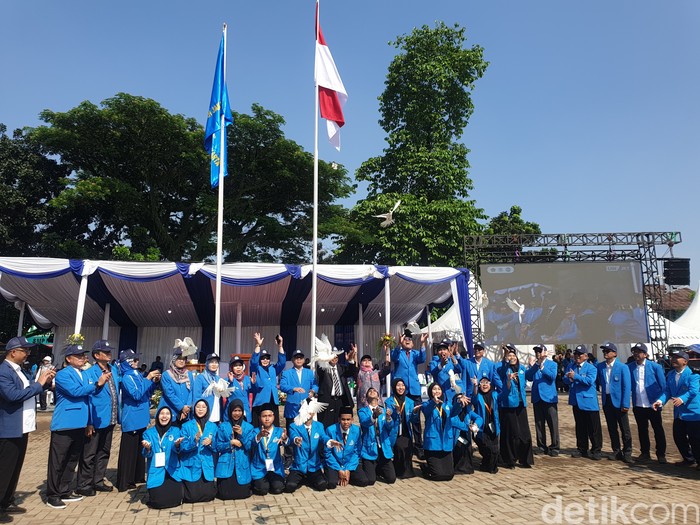 Mahasiswa di PBAK UIN Jakarta, Ciputat 
Tangerang Selatan, Selasa (26/8/2025).
