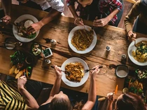 Ternyata Ini Waktu Ideal untuk Makan Malam agar Optimal bagi Kesehatan