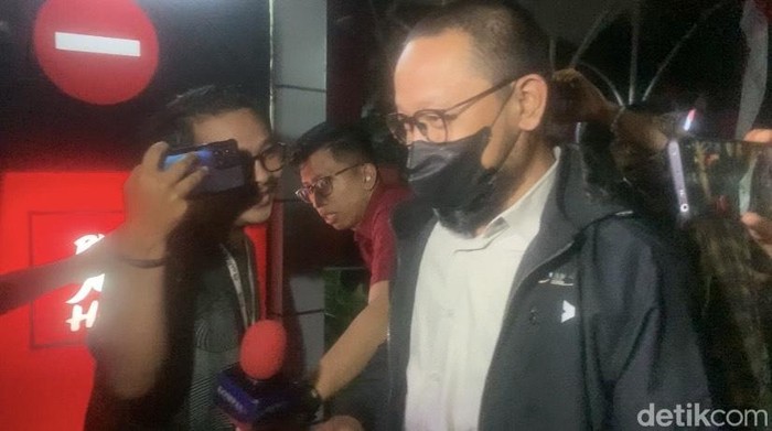 mantan staf khusus Menag Yaqut Cholil Qoumas, Ishfah Abidal Aziz alias Gus Alex.