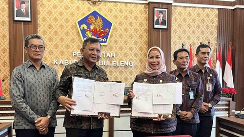 Penandatanganan nota kesepakatan oleh Bupati Buleleng, I Nyoman Sutjidra, bersama Kepala Kanwil Kemenkumham Bali, Eem Nurmanah, Selasa (26/8/2025).