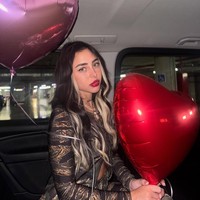 Mulai ‘go public’, hubungan Lamine Yamal dengan pemilik nama asli Nicole Denise Cucco itu jadi sorotan karena beda usia mereka. Pemain timnas Spanyol diketahui lebih muda tujuh tahun dengan kekasihnya. Foto: Instagram @nicki.nicole