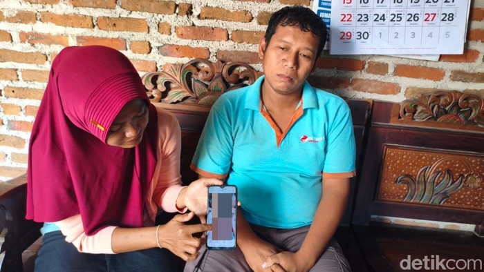 Orang tua balita Sidoarjo yang meninggal diduga malapraktik.