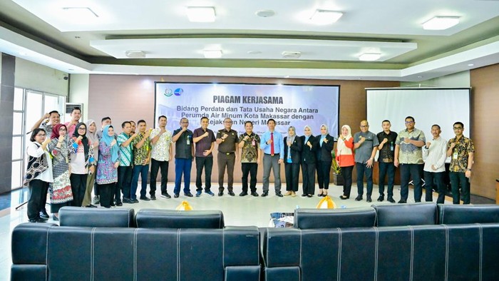 PDAM Makassar memperpanjang kerja sama dengan Kejari Makassar untuk pendampingan hukum.