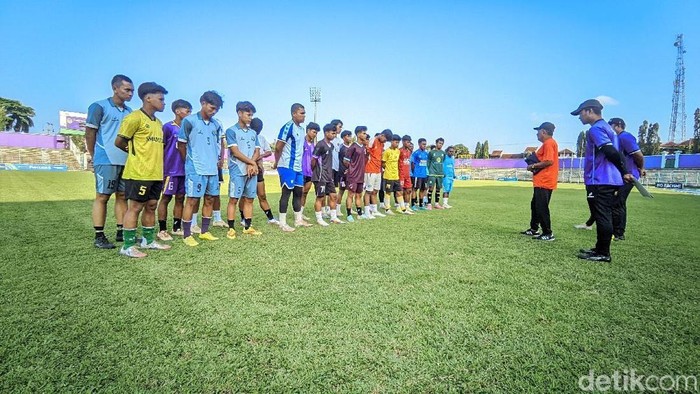 Pemain seleksi PSGC Ciamis untuk Liga Nusantara 2025/2026 dikumpulkan di Stadion Galuh, Kabupaten Ciamis.